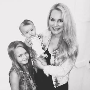 Meet your Posher, Christina